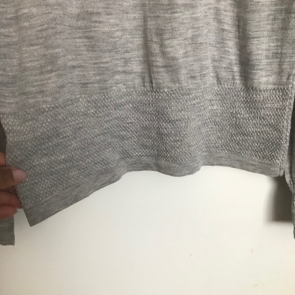 Max Studio Lightweight Turtleneck Sweater - Size L - Picture 5 of 13